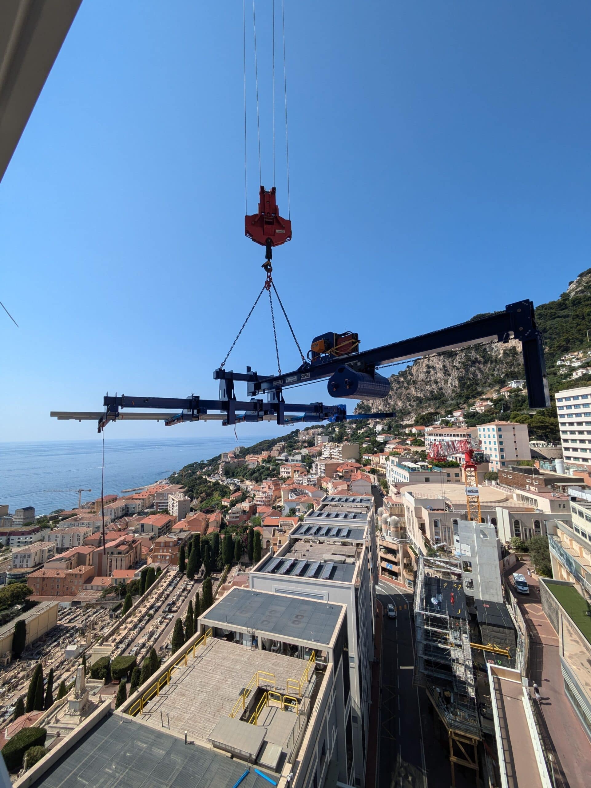 Offset load lifting beam designed and manufactured by CIPAL